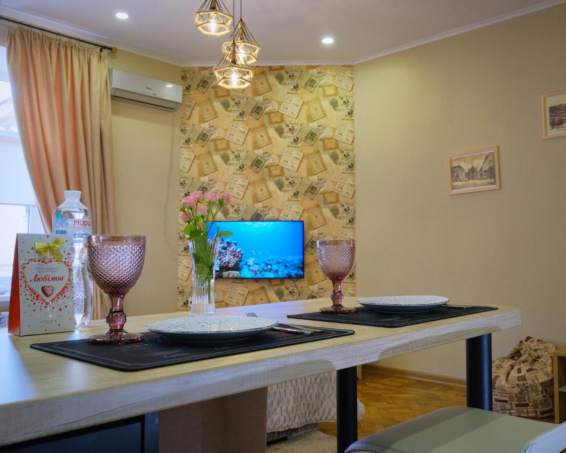 Central Apartments Odessa Extérieur photo