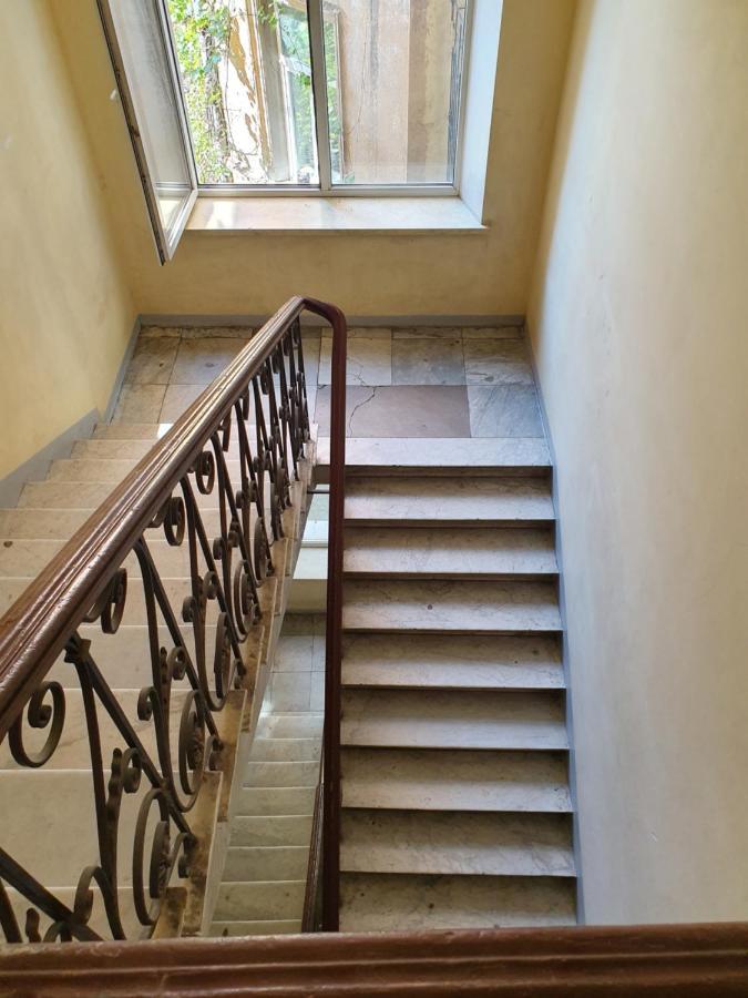 Central Apartments Odessa Extérieur photo
